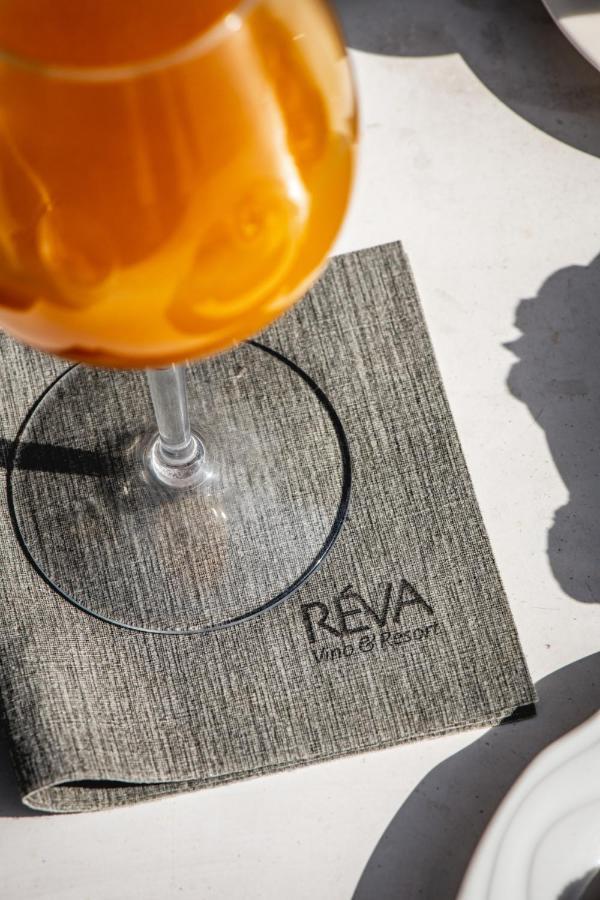 Reva Residences And Pool 蒙福特达尔巴 外观 照片